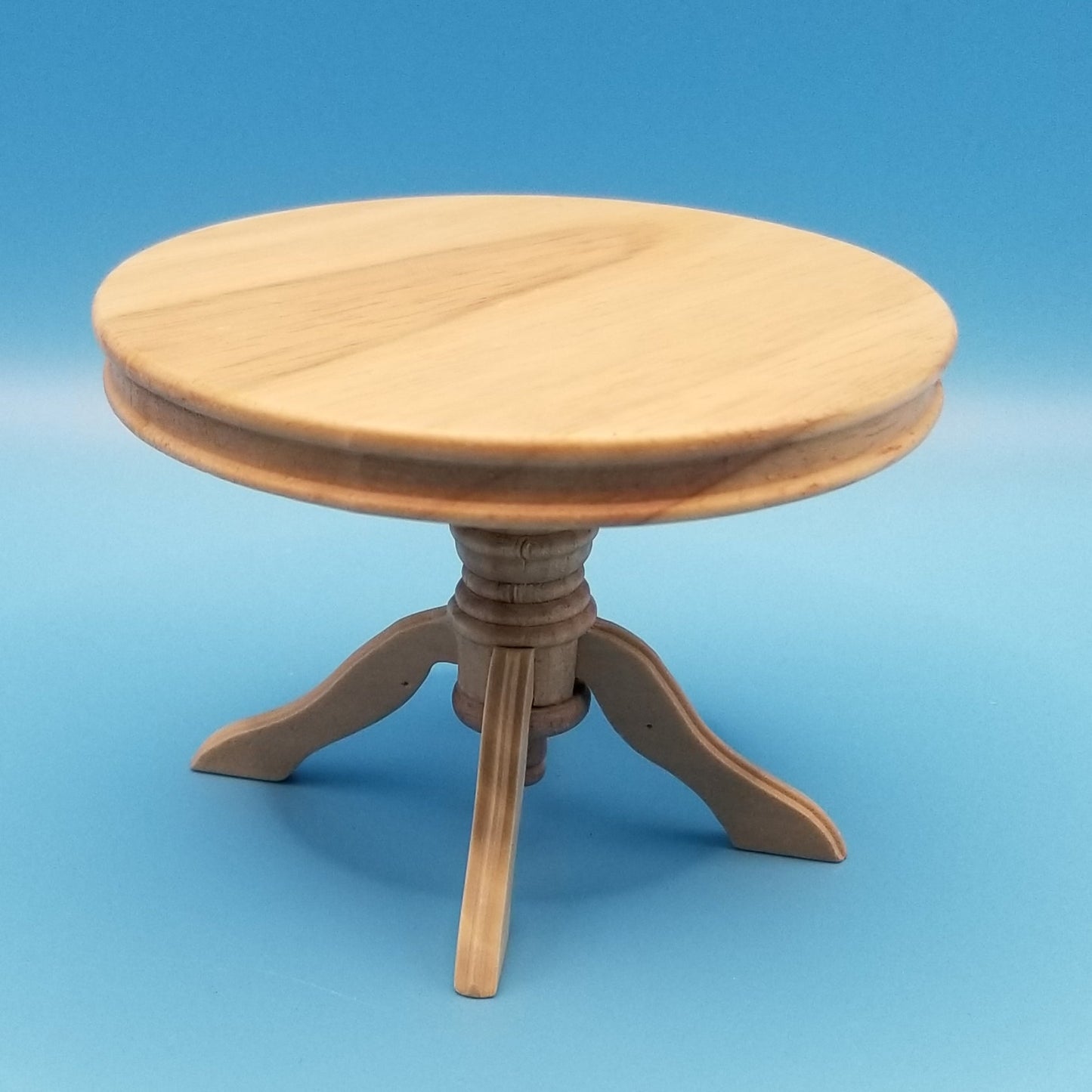 Round Kitchen Table - Oak - 1/12 Scale Dollhouse Miniature
