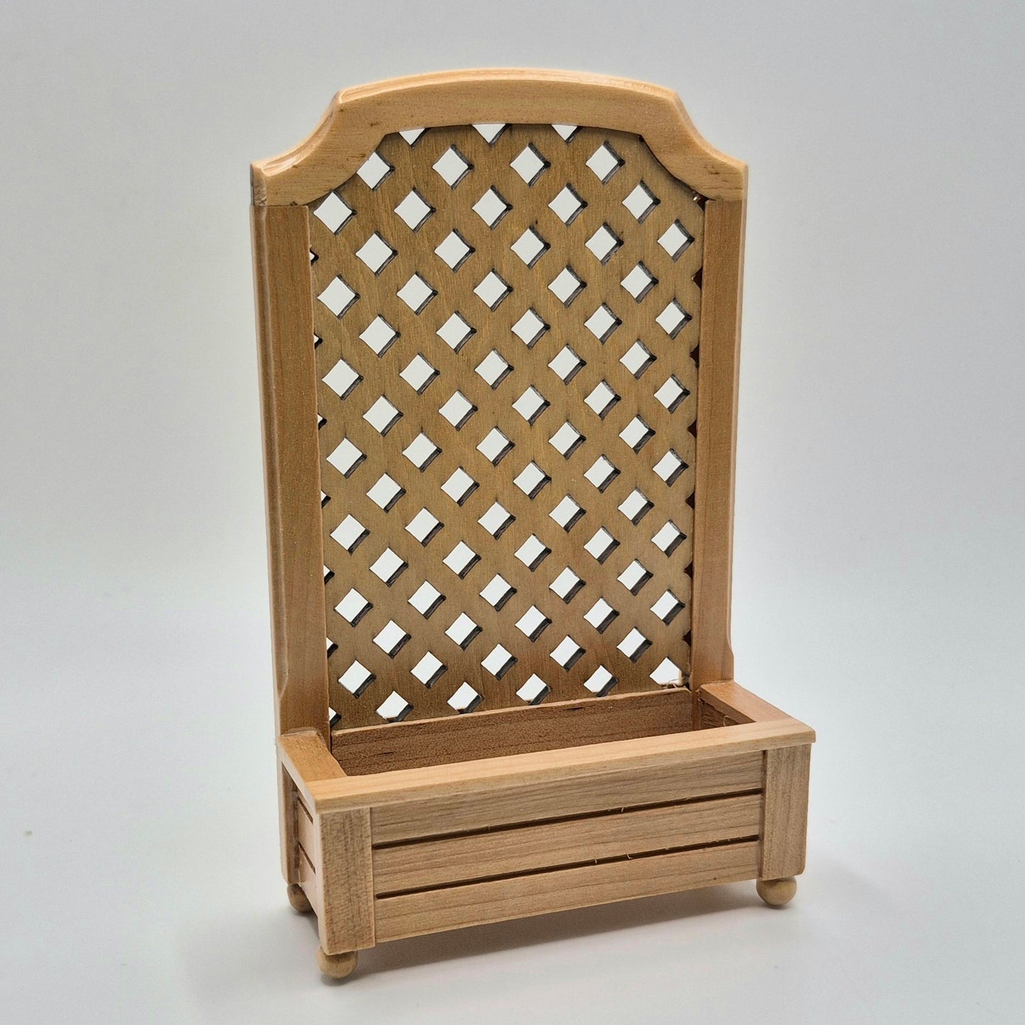 Planter with Trellis - Finished - 1/12 Scale Dollhouse Miniature