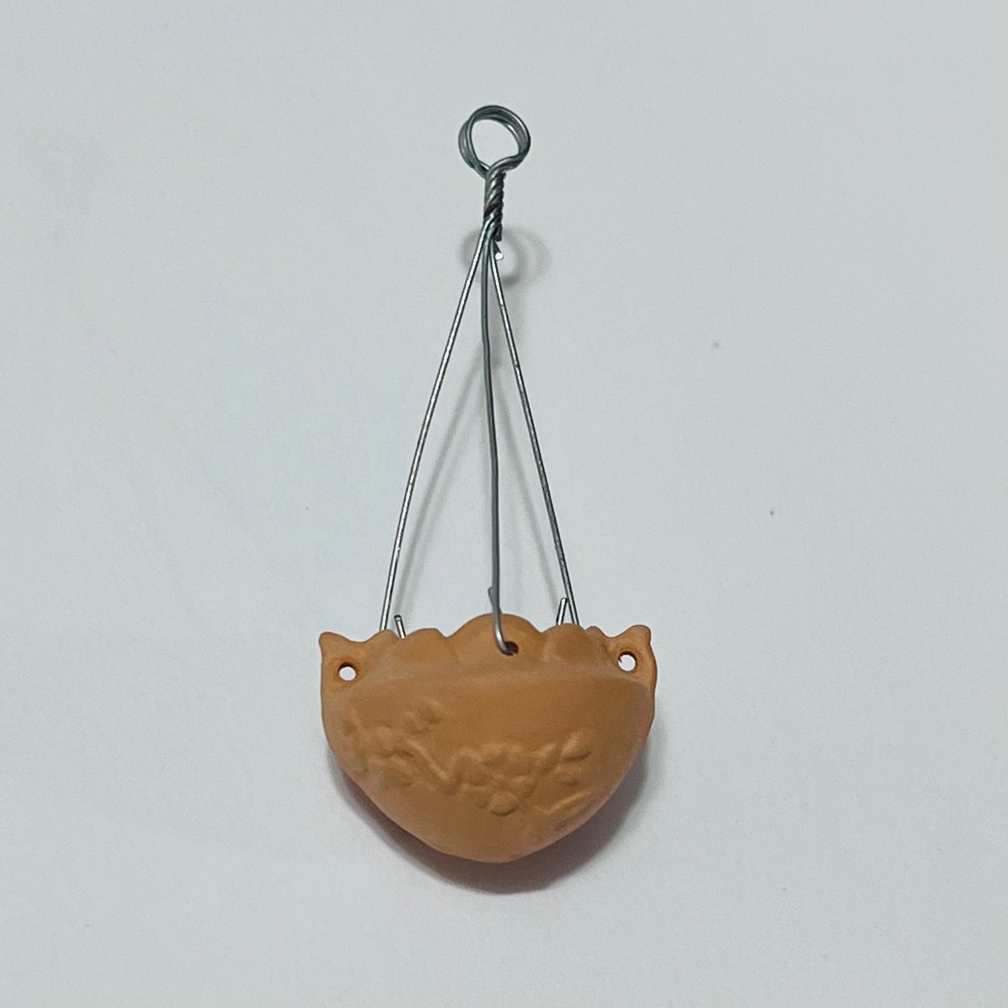 Embossed Hanging Planter - Terracotta - Dollhouse Miniature - 1/12 Scale