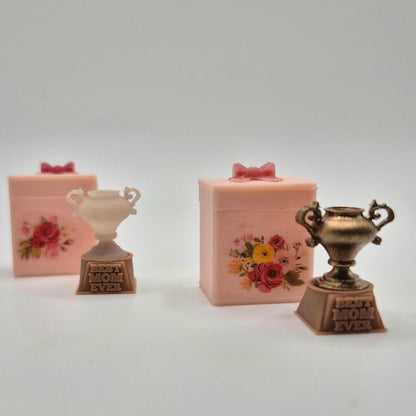 Mother's Day Trophy - 3D Printed Kit - Ivette Orellana - 1/12 Scale Dollhouse Miniature