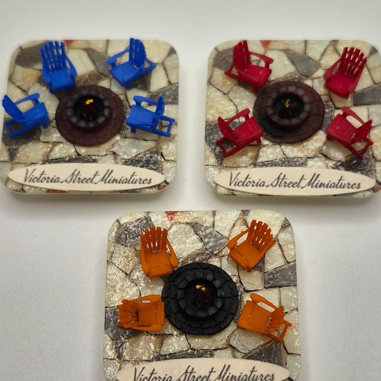 Painted Adirondack Chairs & Fire Pit - 3D Printed Kit - Ivette Orellana - 1/144 Scale Dollhouse Miniature (Copy)