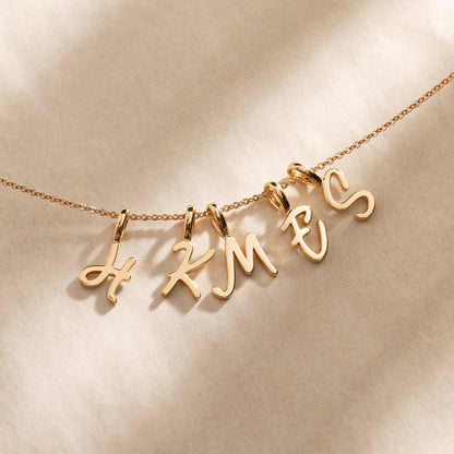 Script Initial R Charm